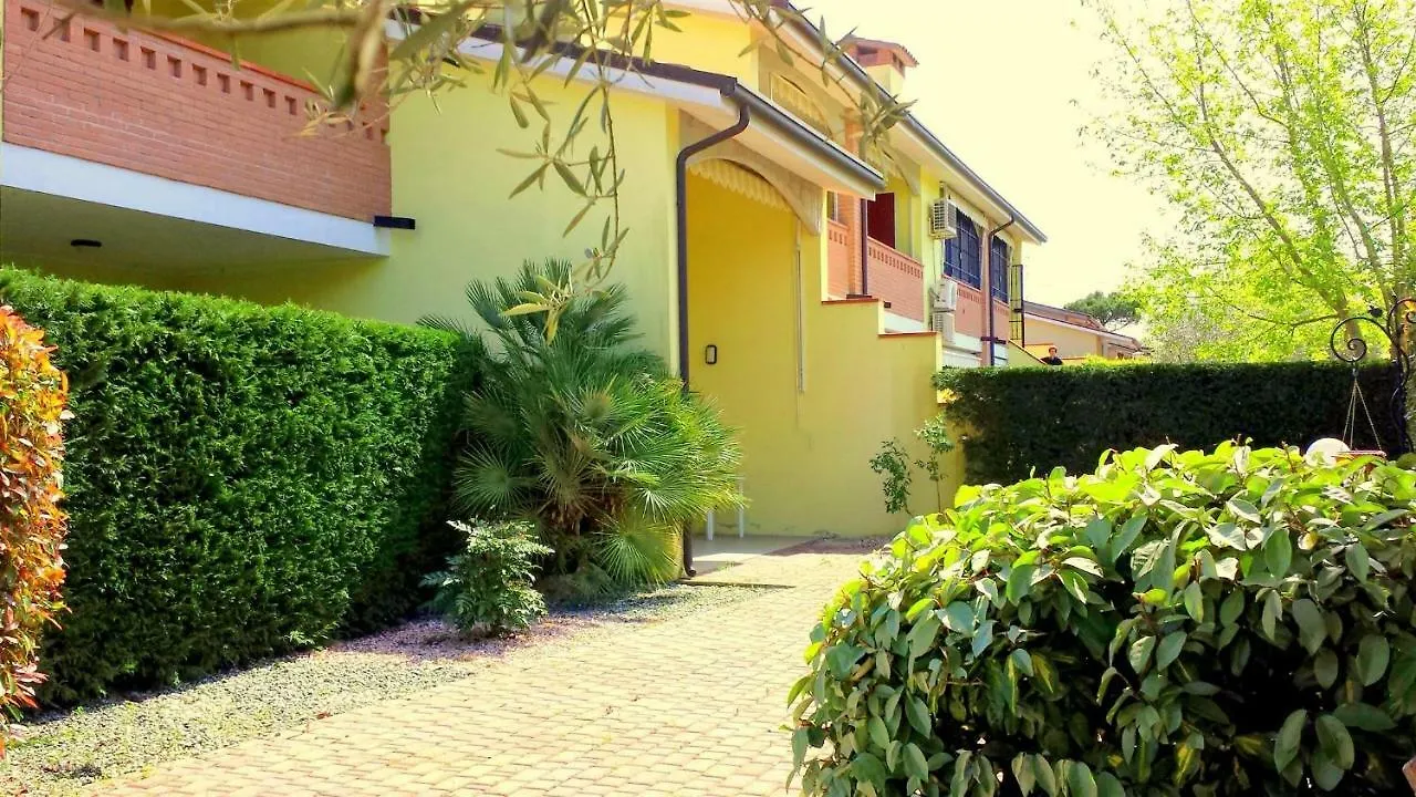 Villa Fiori Dalia Lido di Pomposa Italy